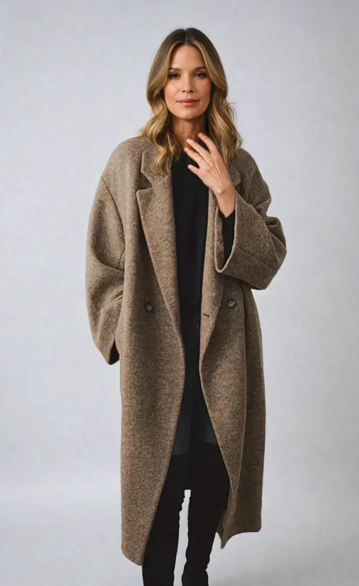 Kimaya | Timeless Tailored Overcoat